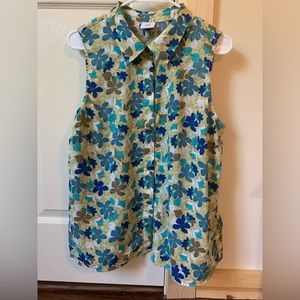 Beautiful sleeveless floral blouse